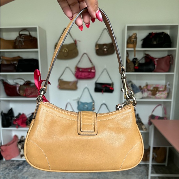 Y2K Coach Demi Buckle Tan Leather Bag π - Picture 3 of 11